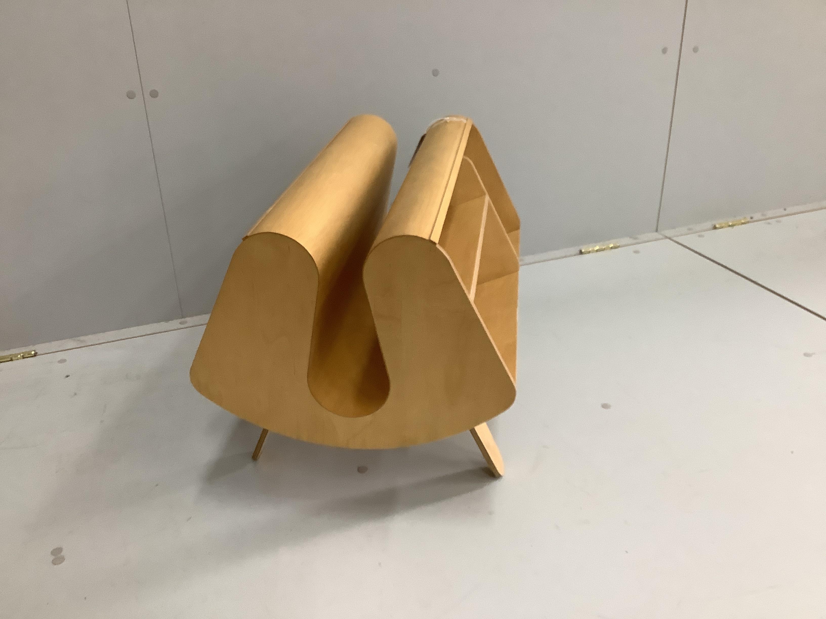 An Isokon Mark I donkey designed by Egon Riss, width 59cm, depth 41cm, height 43cm